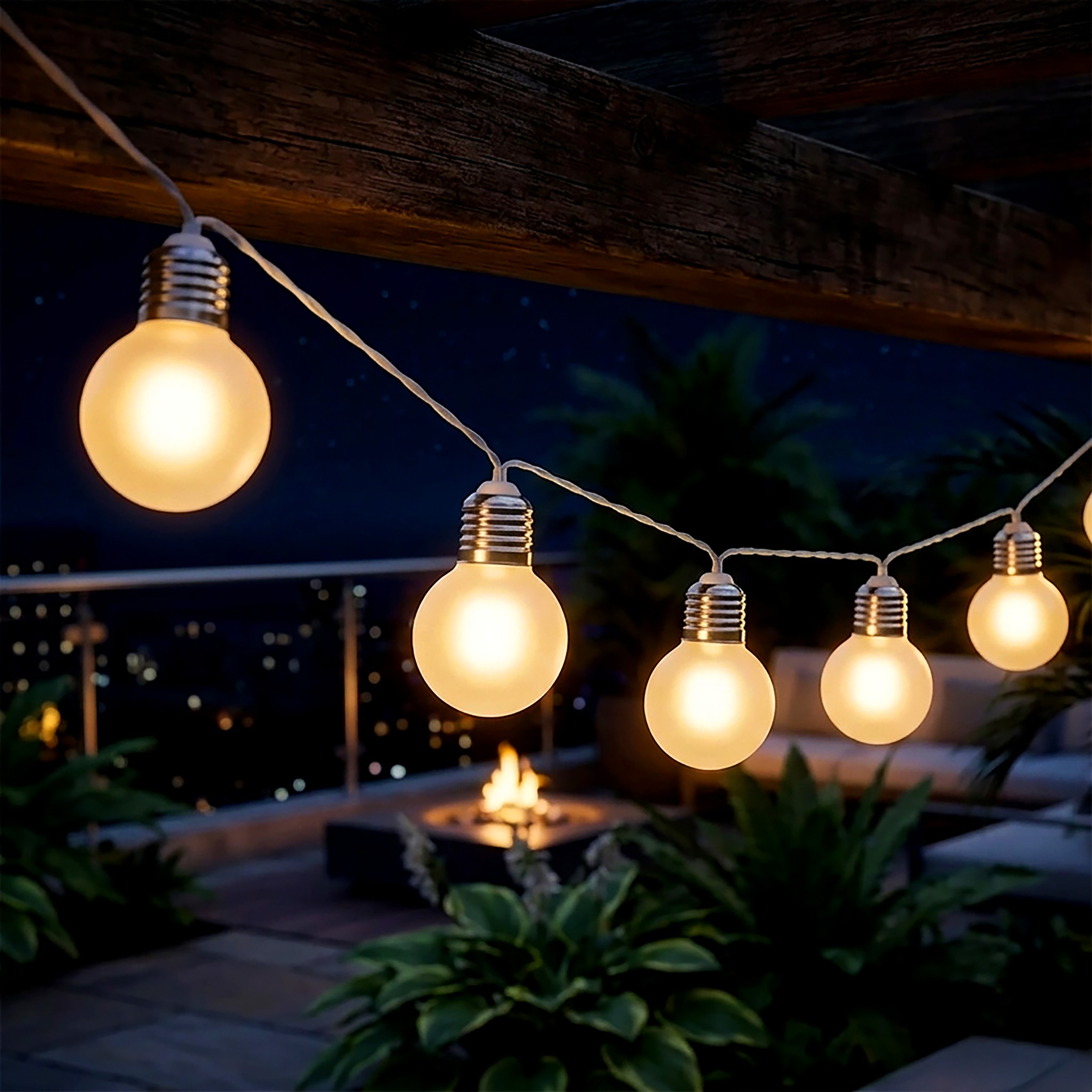 Lichterkette mit 8 LED Glühbirnen für Außen und Innen batteriebetrieben - 110 cm - Garten Dekobeleuchtung mit transparenten Lampen