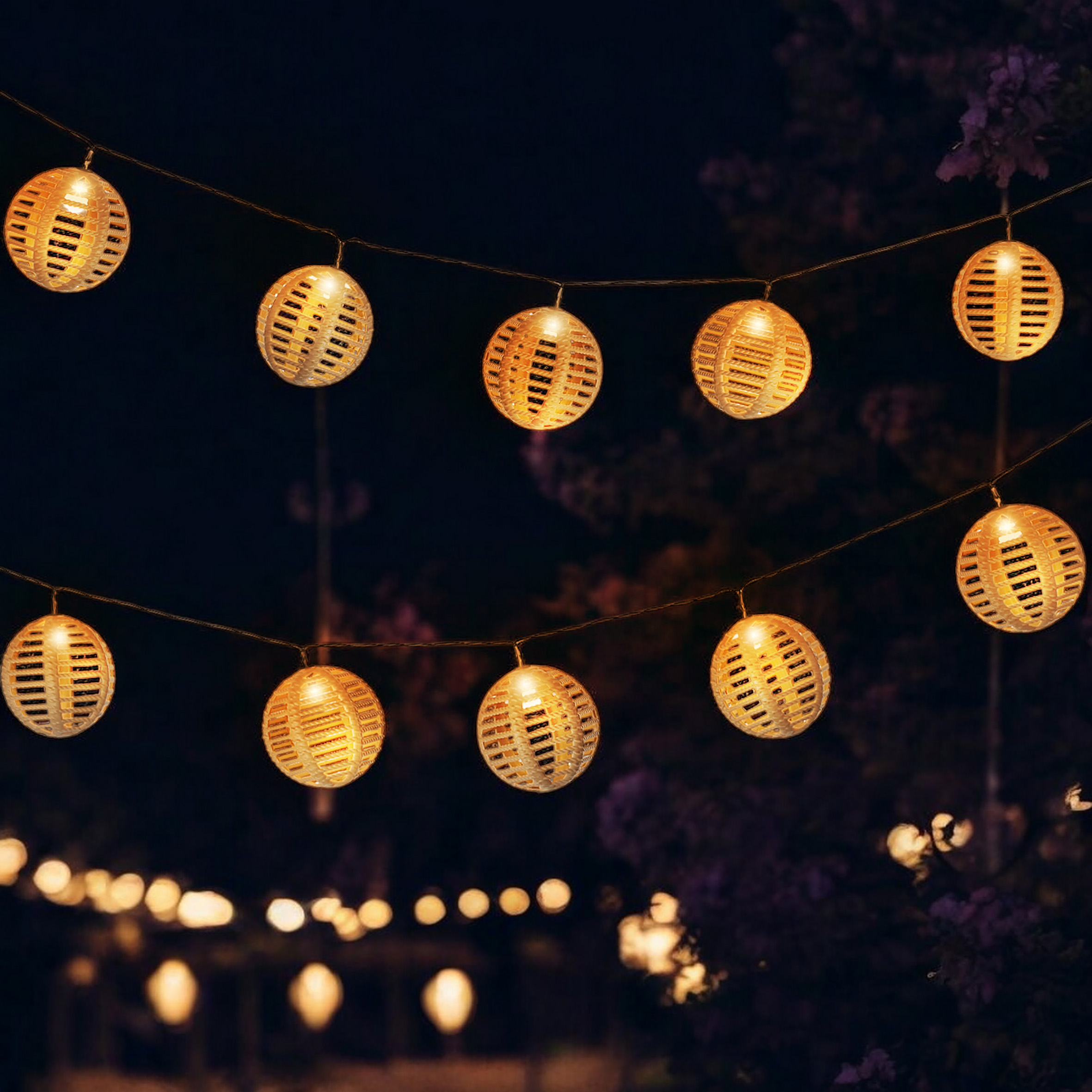 Solar Lichterkette mit 10 runden Lampions in Rattan Optik - 270 cm - LED Garten Deko Beleuchtung warm weiß