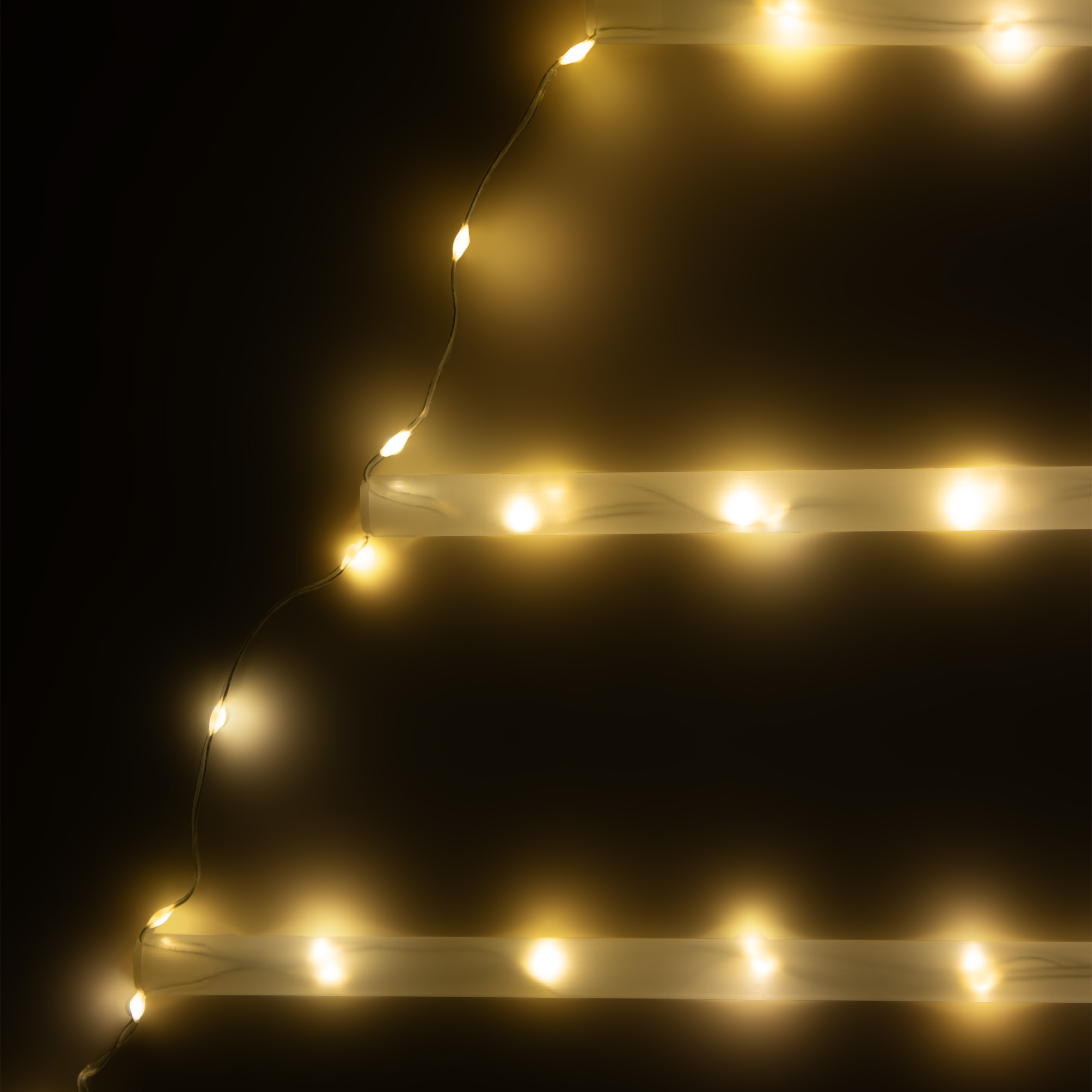 Fensterbild Weihnachtsbaum 66 LED mit 8 Funktionen und Timer - 70 x 46 cm - Fenster Silhouette Tannenbaum warm weiß beleuchtet mit Stern Spitze