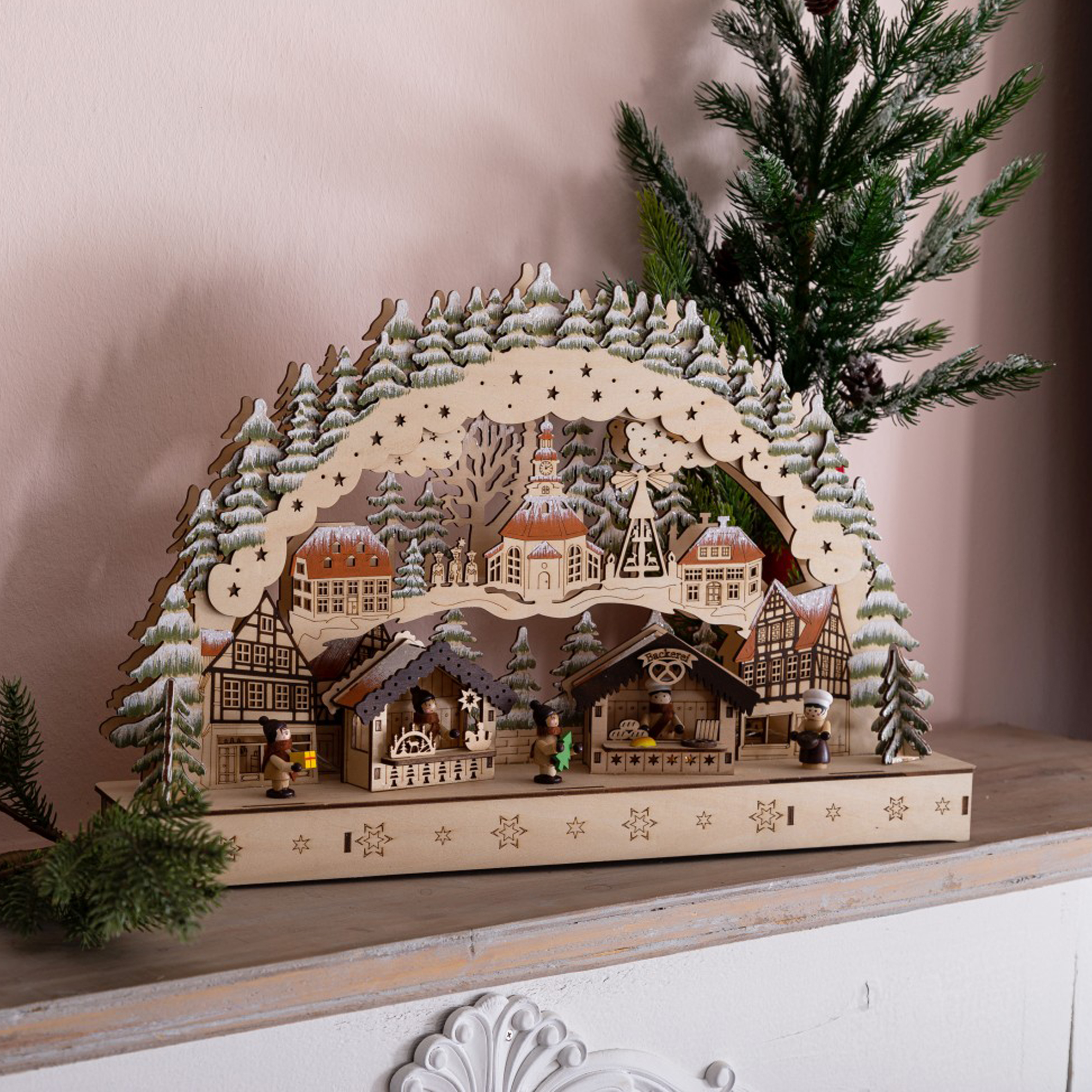 LED Holz Schwibbogen 44 x 30 cm - Motiv: Wintermarkt - Deko Lichterbogen mit Weihnachtsmotiv