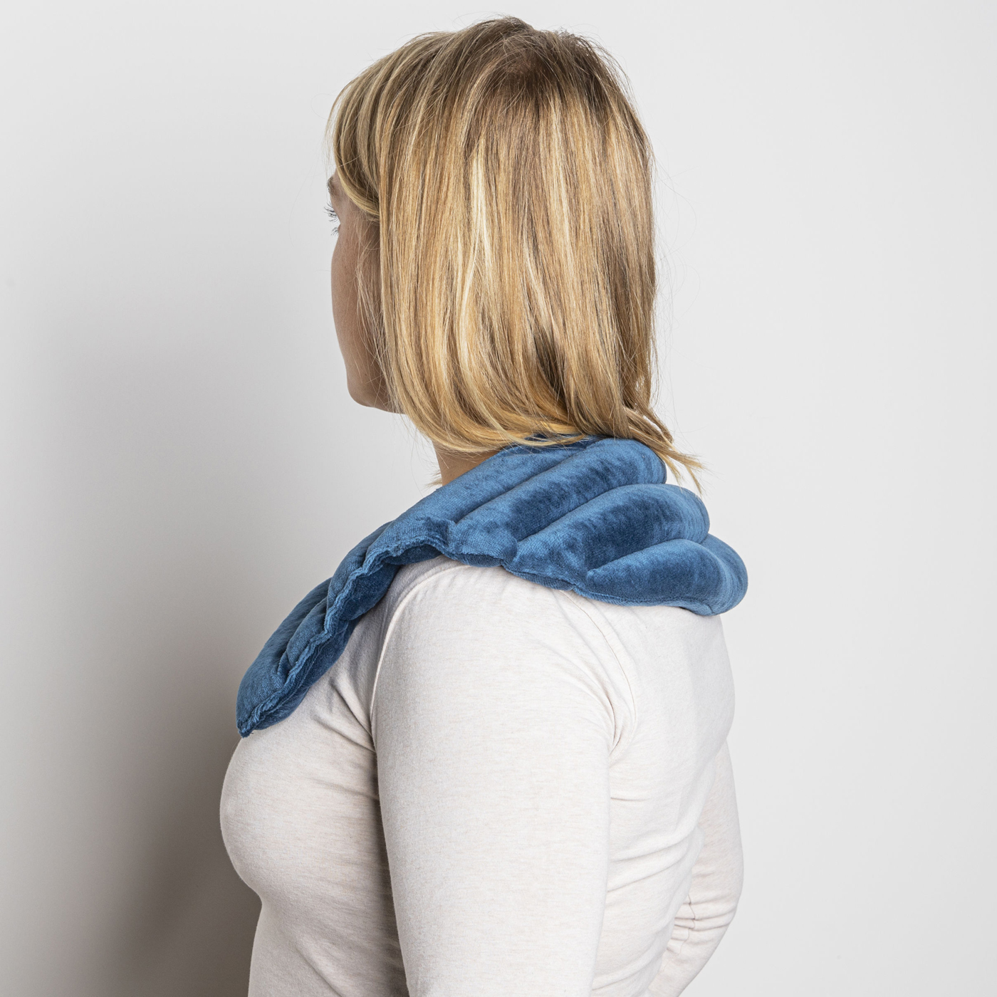 Nacken Wärmekissen in blau - 42 x 30 cm - Körnerkissen für die Mikrowelle