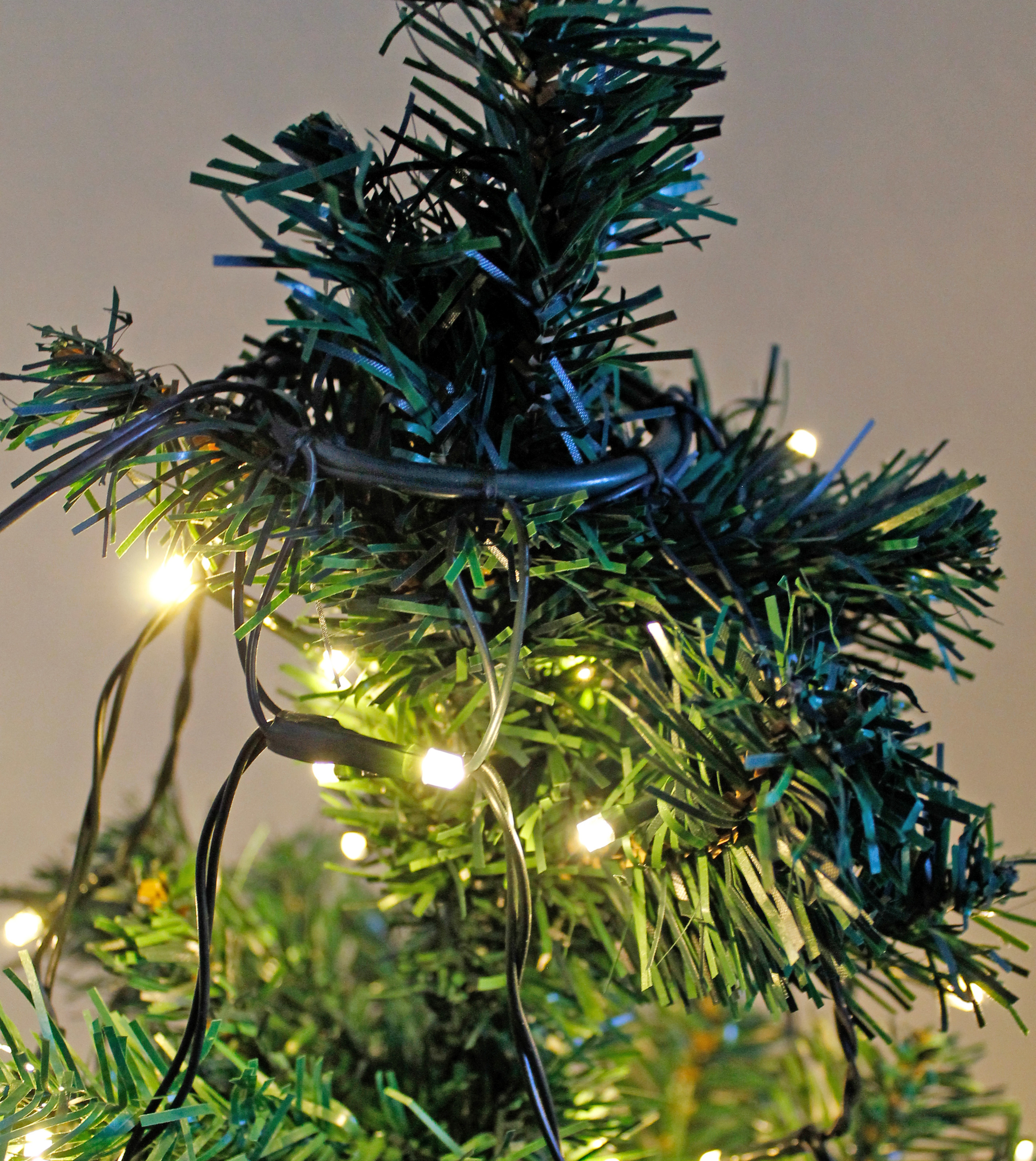 LED Weihnachtsbaum Lichterkette - 200 cm / 176 LED