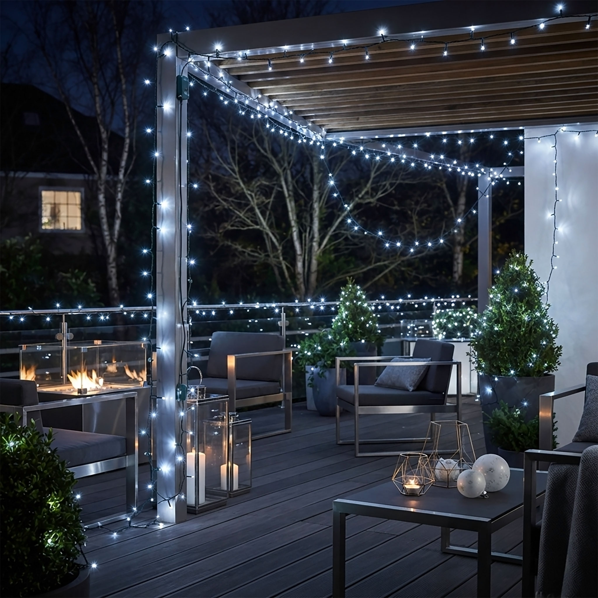 Weihnachts Lichterkette 40 - 720 LED - (kalt) weiß