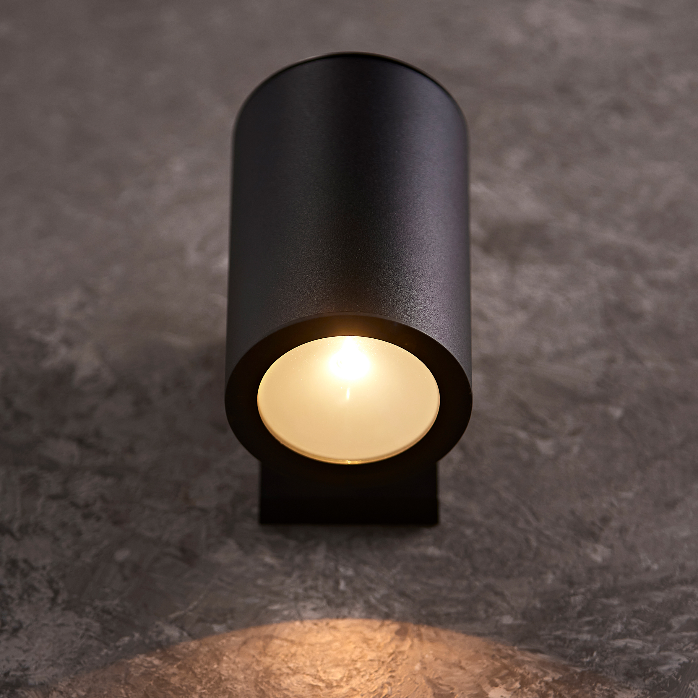 LED Solar Wandlampe mit Alu Gehäuse in schwarz - 13 x Ø 8 cm - Garten Deko Beleuchtung warm weiß