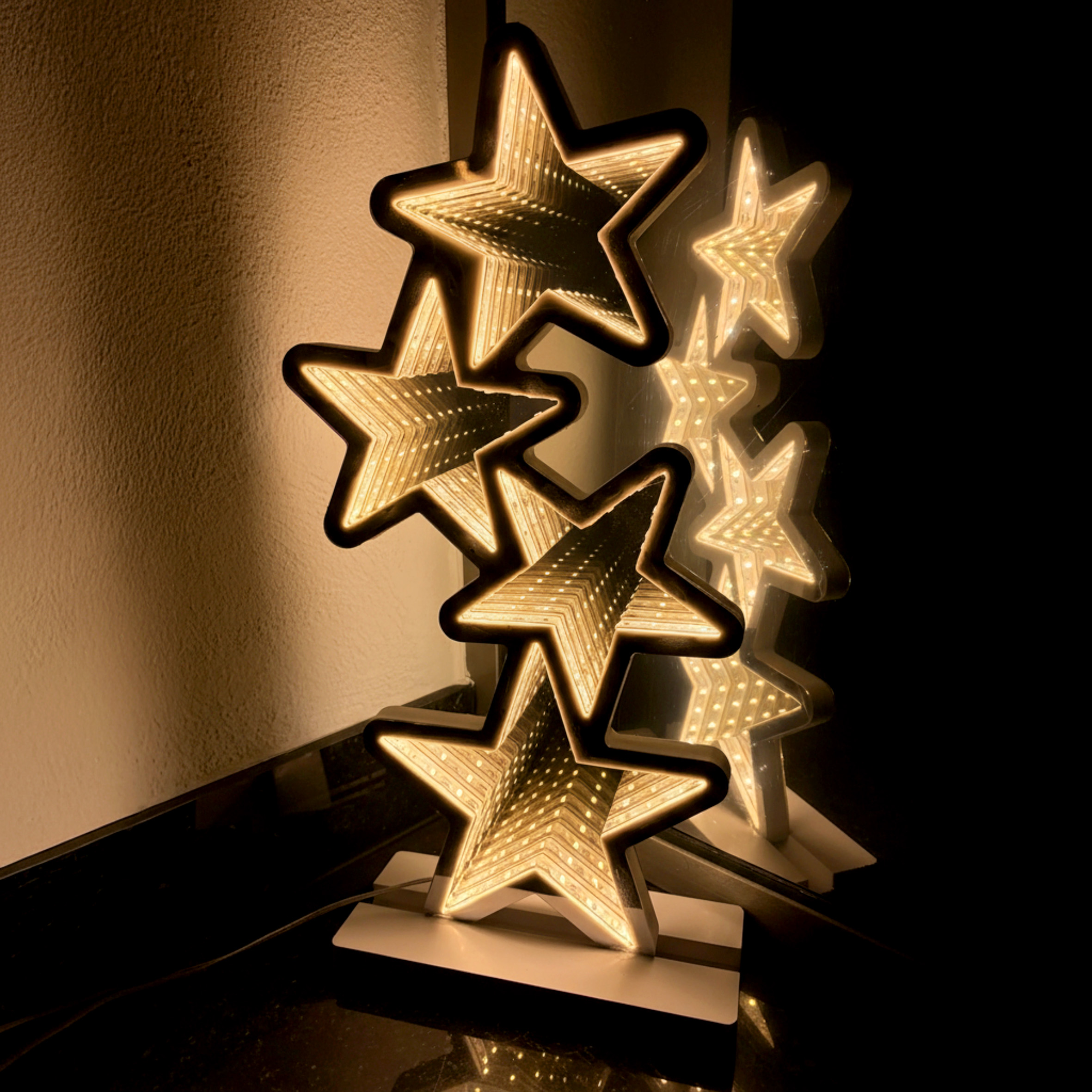 Deko Tischleuchte Sterne 41 cm mit Infinity Effekt Beleuchtung - 117 LED - 3D Weihnachts Dekofigur beidseitig beleuchtet