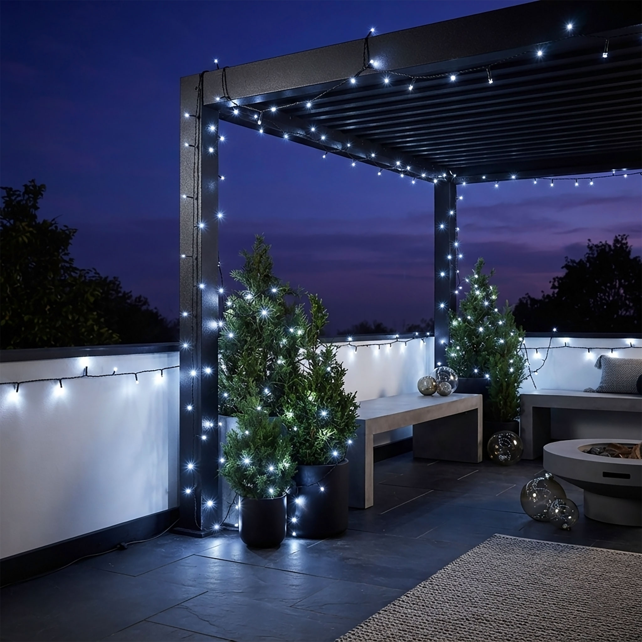 Weihnachts Lichterkette 180 LED - (kalt) weiß mit Timer