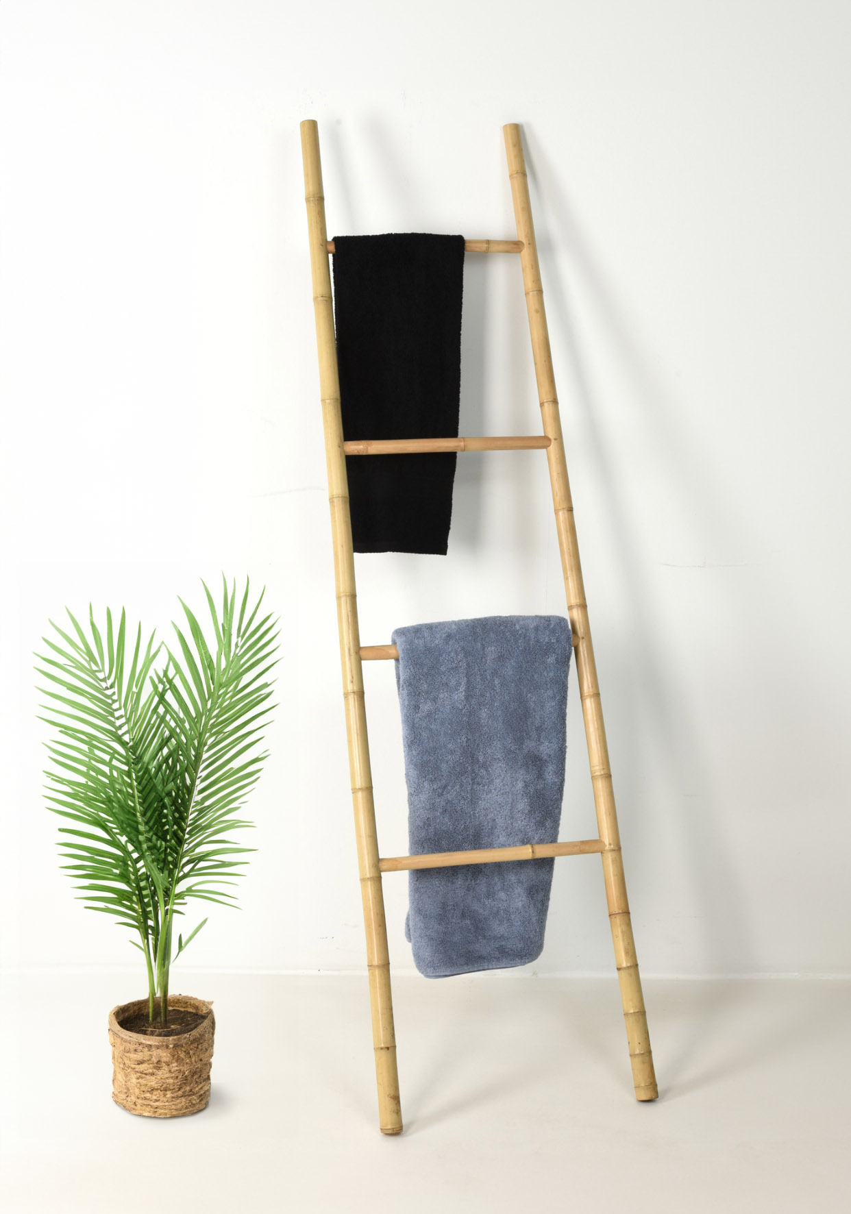 Bambus Holz Dekoleiter natur - 160 cm x 45 cm - Holzleiter Deko Garderobe im Landhaus Design