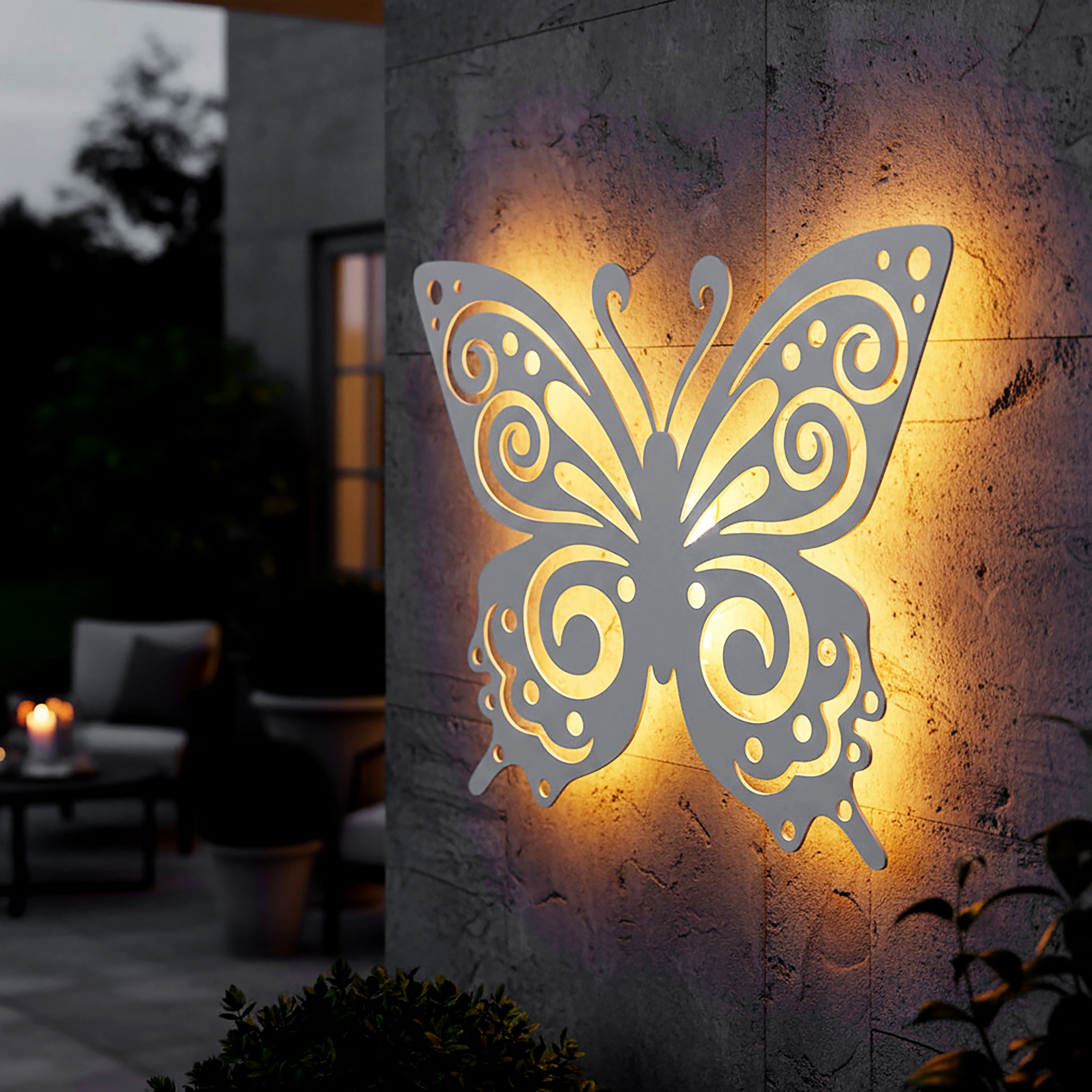 Solar Wandbild Schmetterling weiß mit 30 LED - 34 x 27 cm - Metall Wanddeko für Außen warm weiß beleuchtet