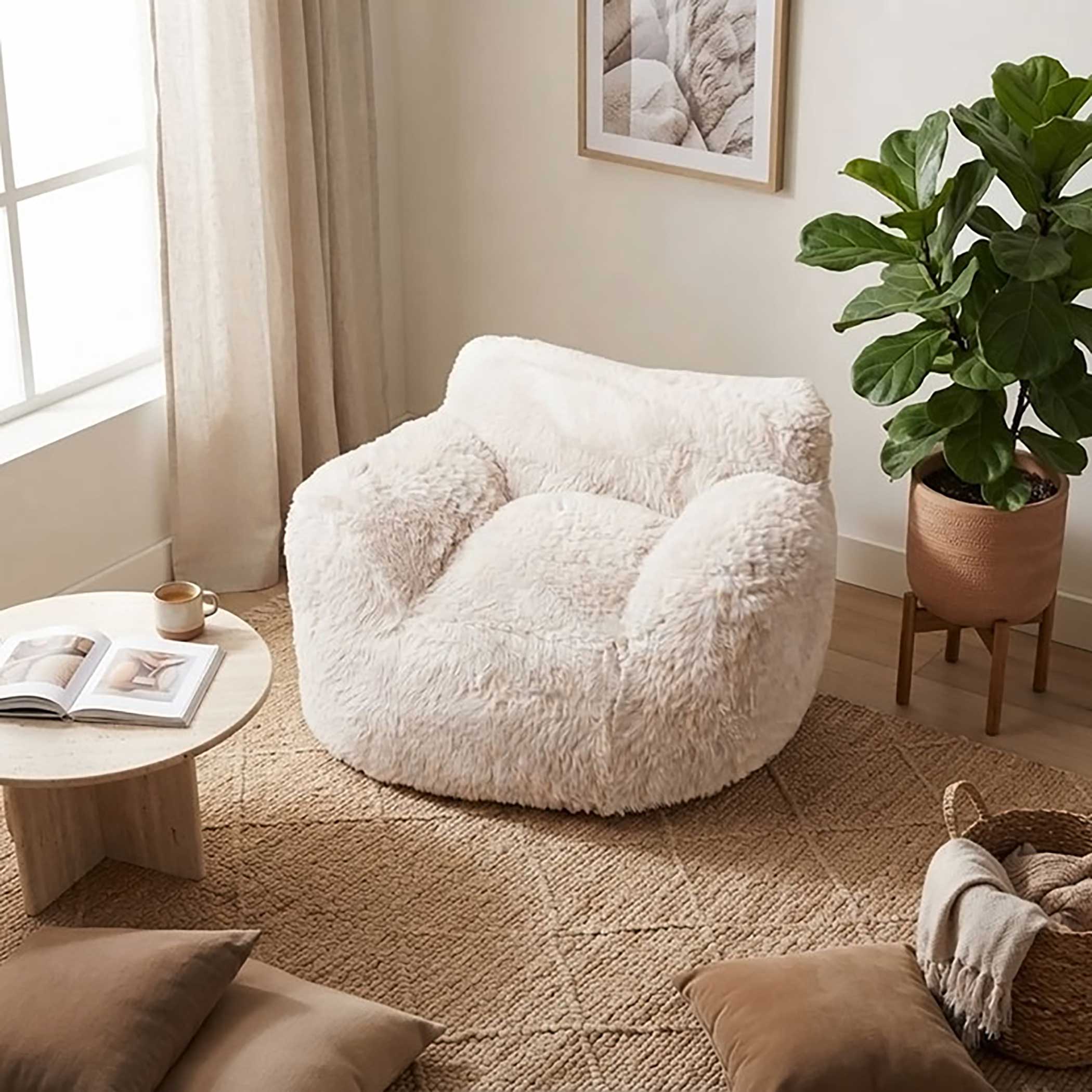 Lounge Sessel cremeweiß mit Armlehnen 104 x 96 cm - Plüsch - XL Sitzsack beige mit Schaumstoff Füllung