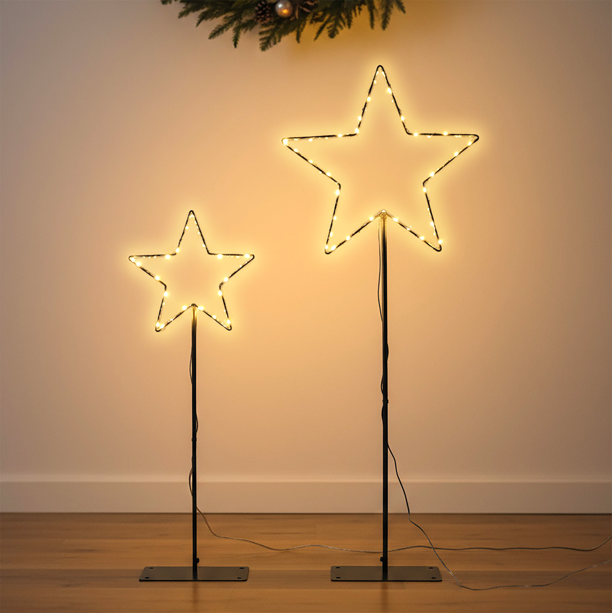 Leuchtstern Gartenstecker 2er Set für Außen mit Timer - 125 cm + 90 cm - Metall Stern Beetstecker schwarz mit 130 LED warm weiß beleuchtet