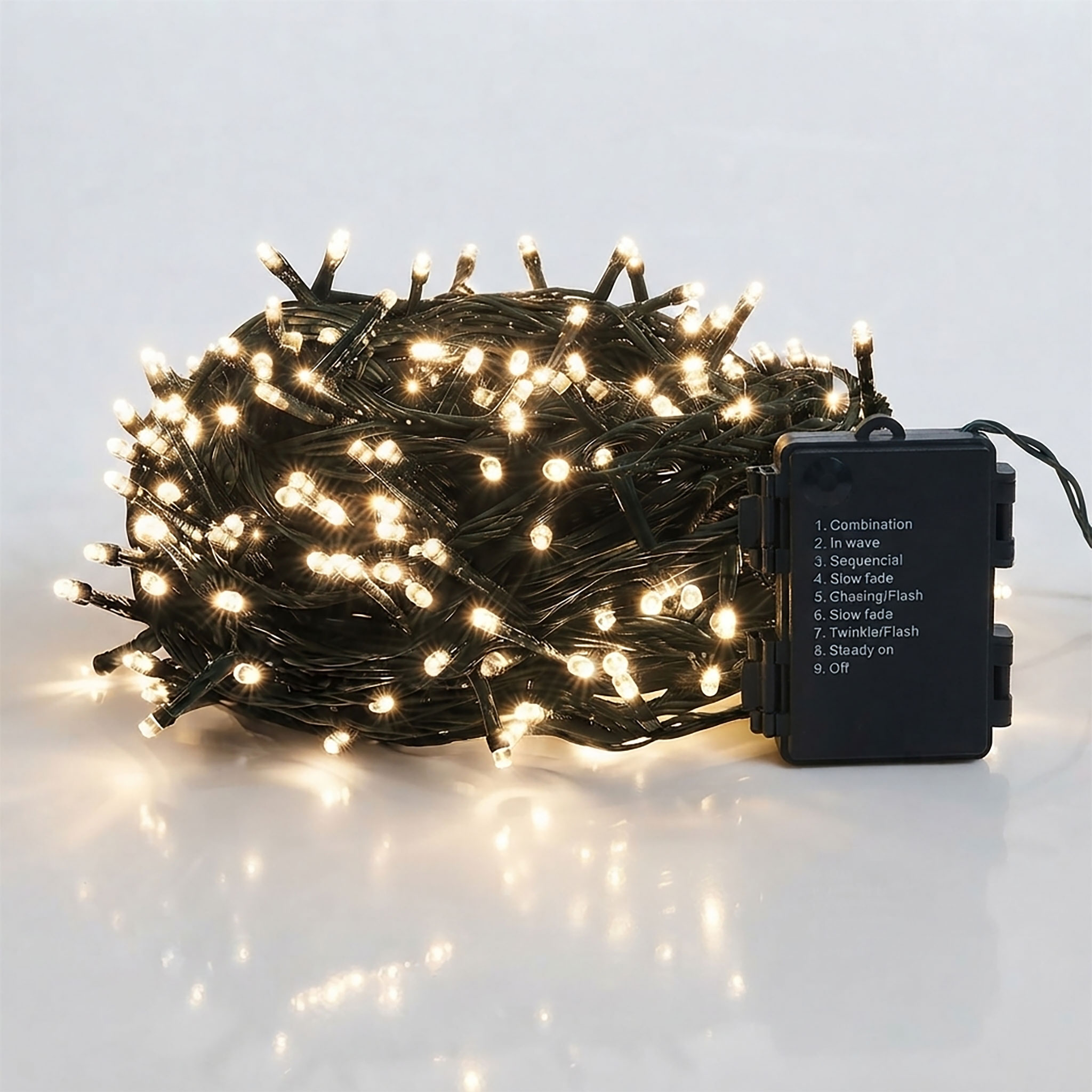 LED Lichterkette für Außen und Innen - 120 LED / 9 m - Deko Beleuchtung mit 8 Funktionen