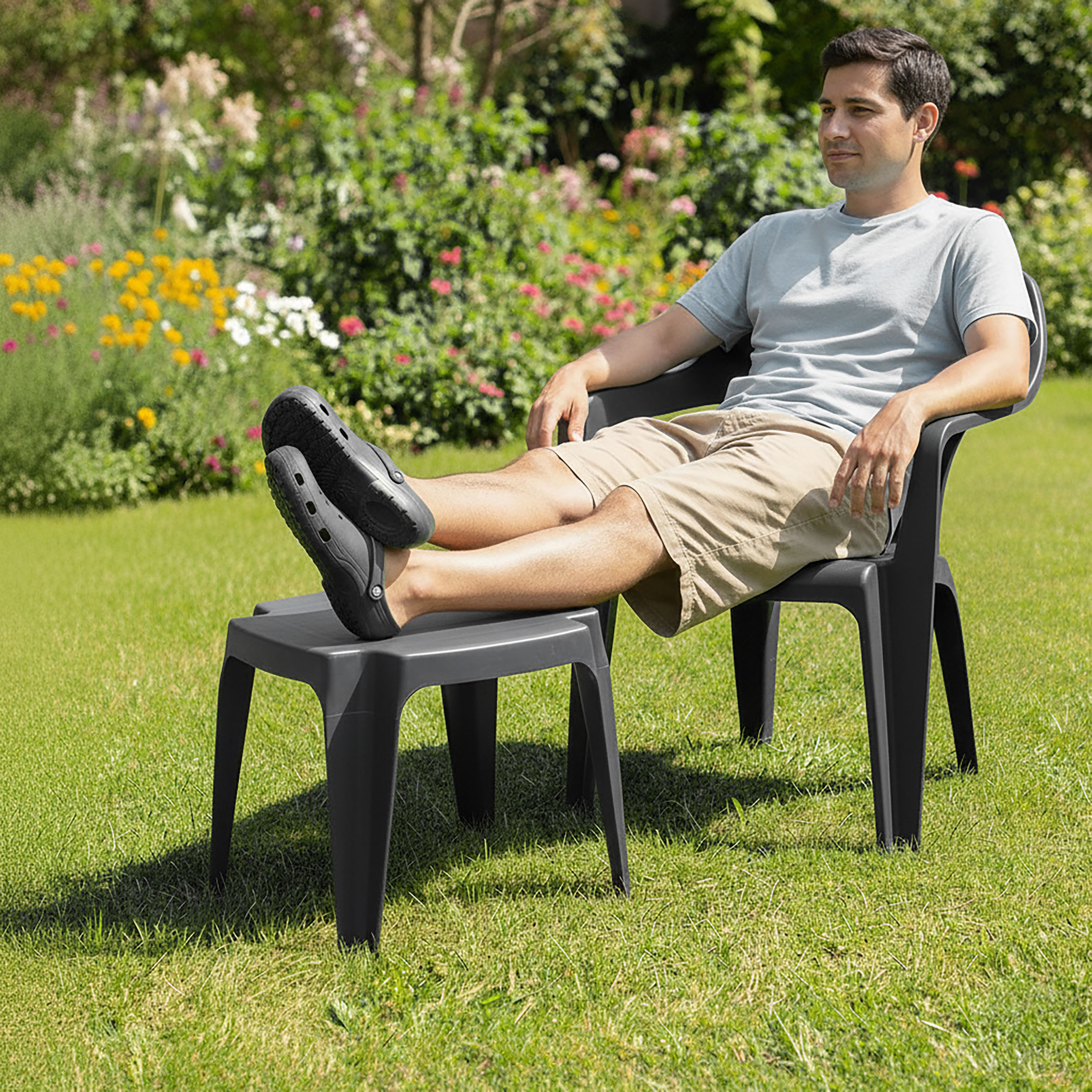 Kunststoff Mehrzweck Hocker 42 x 38 cm - anthrazit - Fußhocker oder Beistelltisch für Garten und Balkon