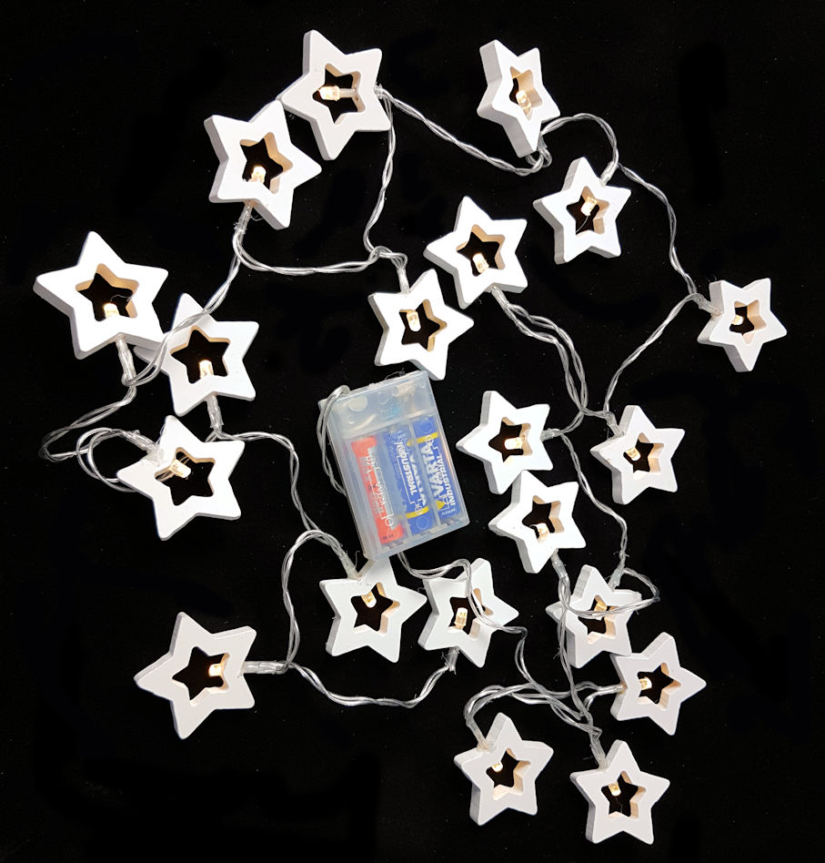 LED Holz Lichterkette Stern - ca. 2,2 m Länge - Deko Beleuchtung mit weißen Sternen