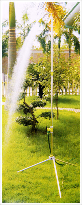 Aluminium Gartendusche auf Stativ - 225 cm - höhenverstellbare Aussendusche 
