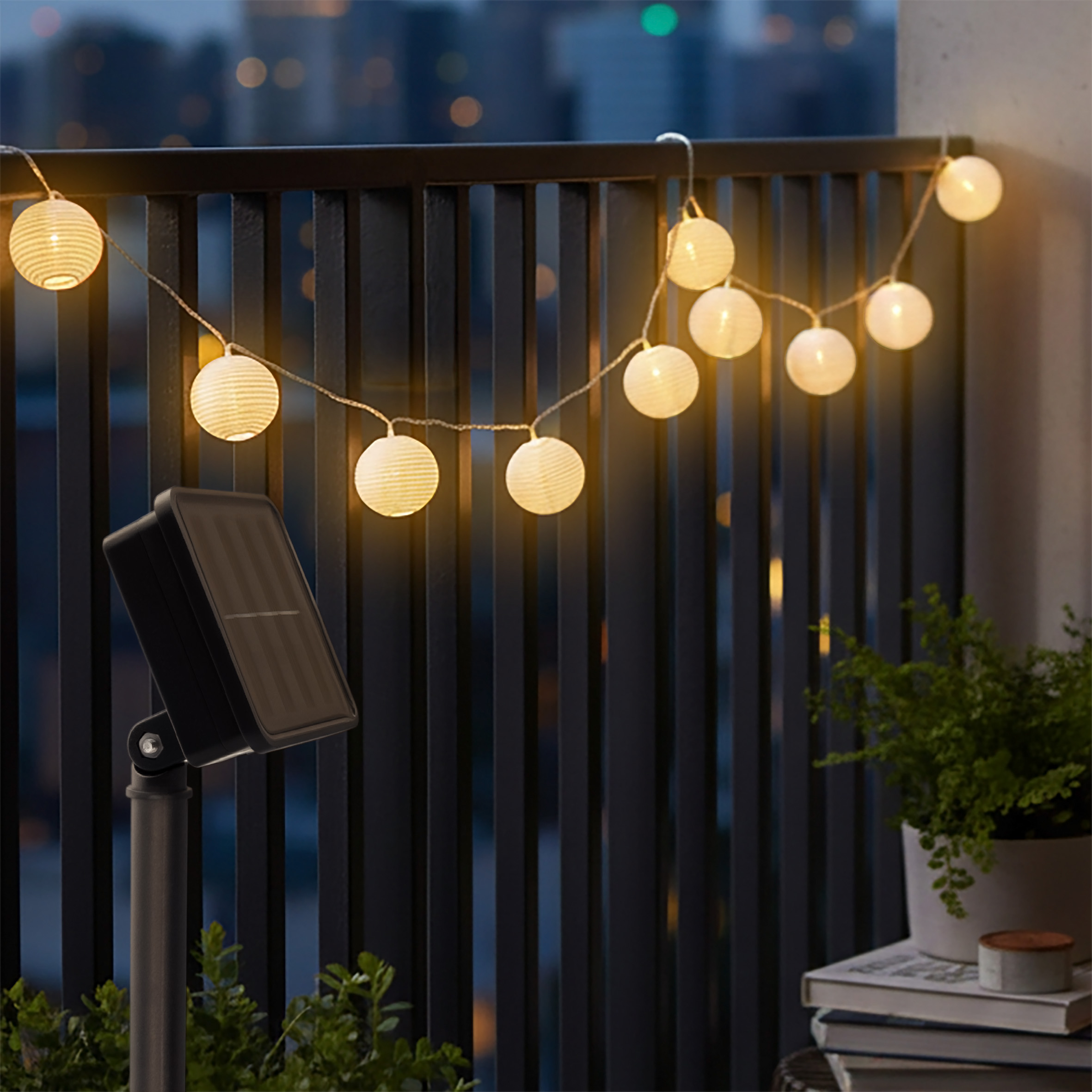 LED Solar Lichterkette - 10 LED - Party Beleuchtung mit weißen Lampions