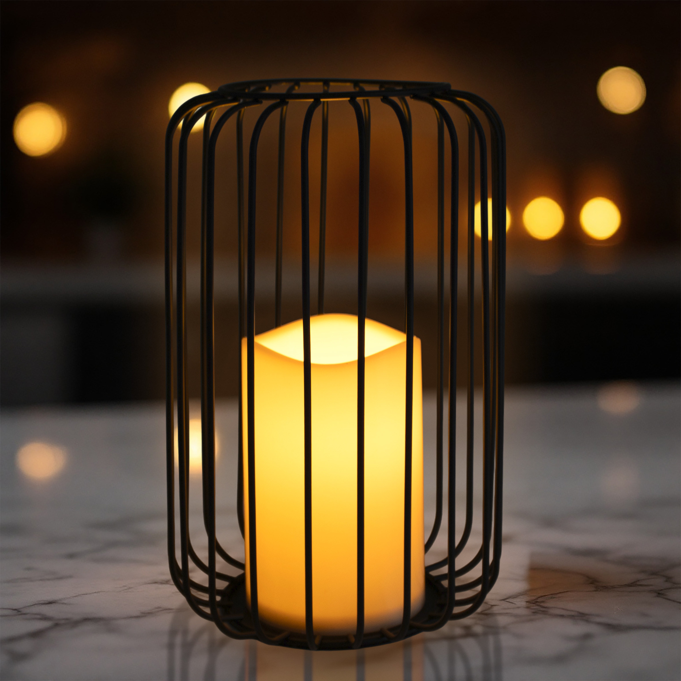 Metall Gitter Windlicht schwarz mit LED Kerze - 22 x 14 cm