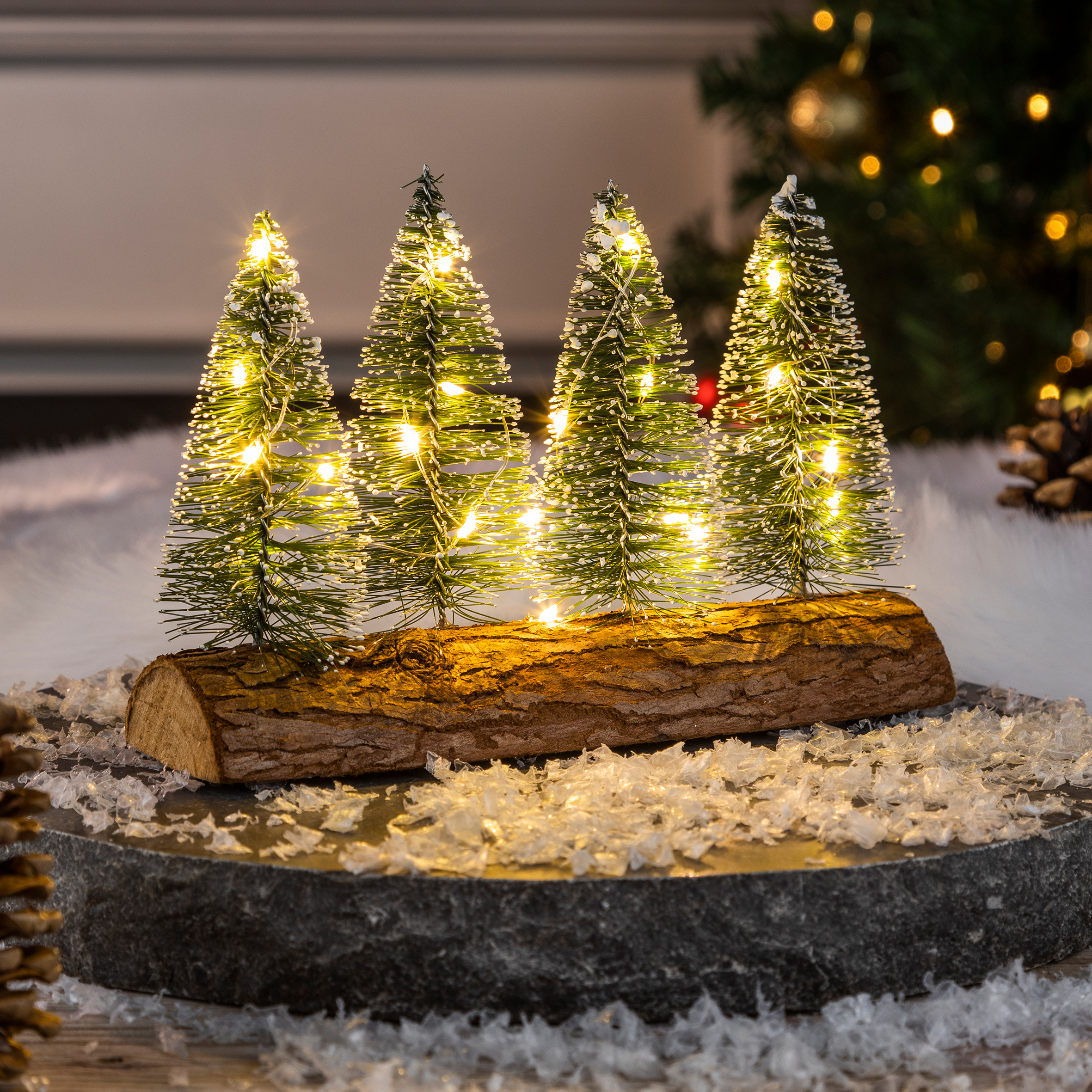 LED Deko Tannenbäume mit Baumstammfuß warm weiß - 20 x 15 cm - Verschneite Bäume mit Beleuchtung Batterie betrieben