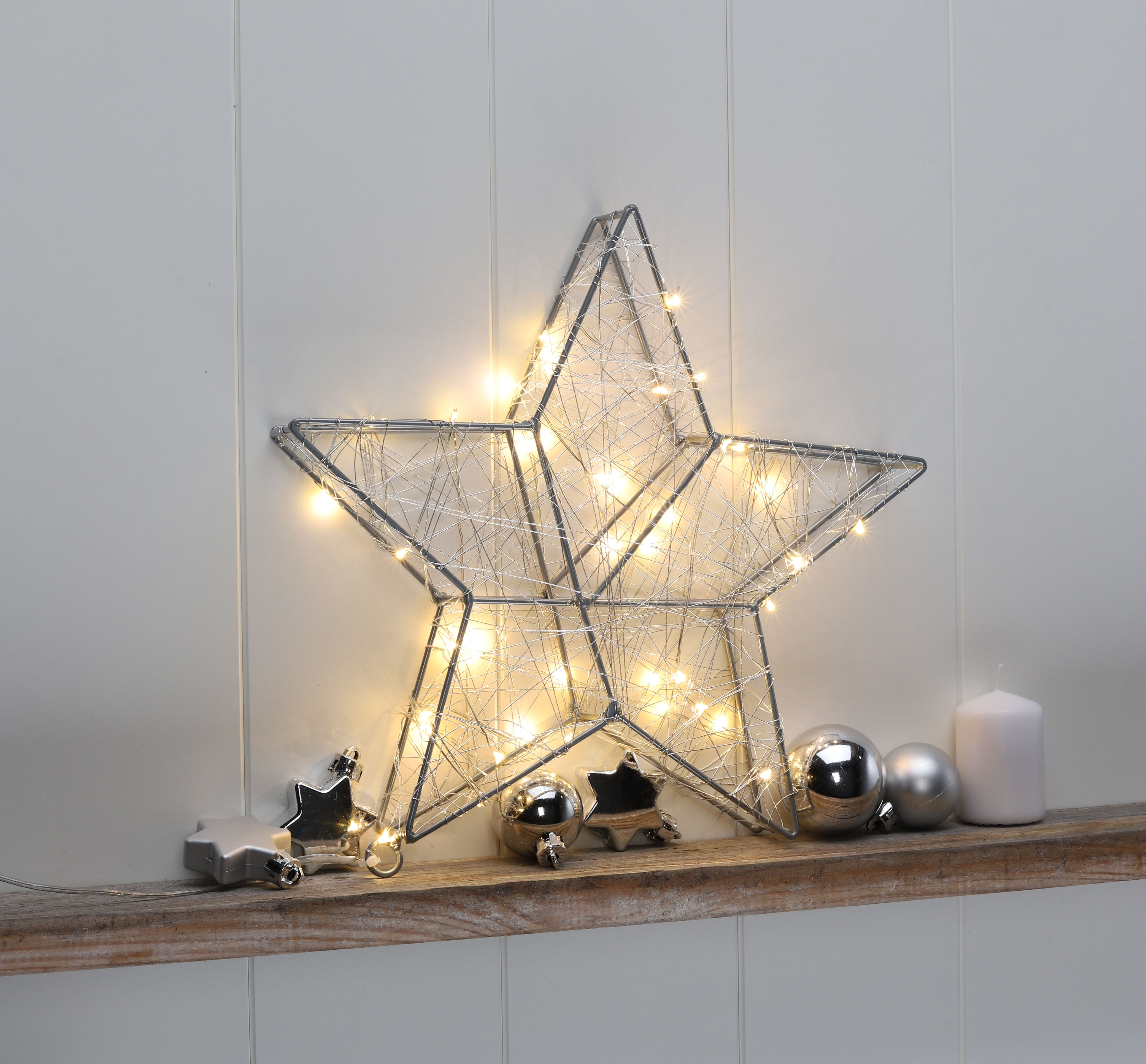 LED Metall Stern in silber mit Timer - 40 LED / 30 cm - Weihnachts Fenster und Tisch Deko