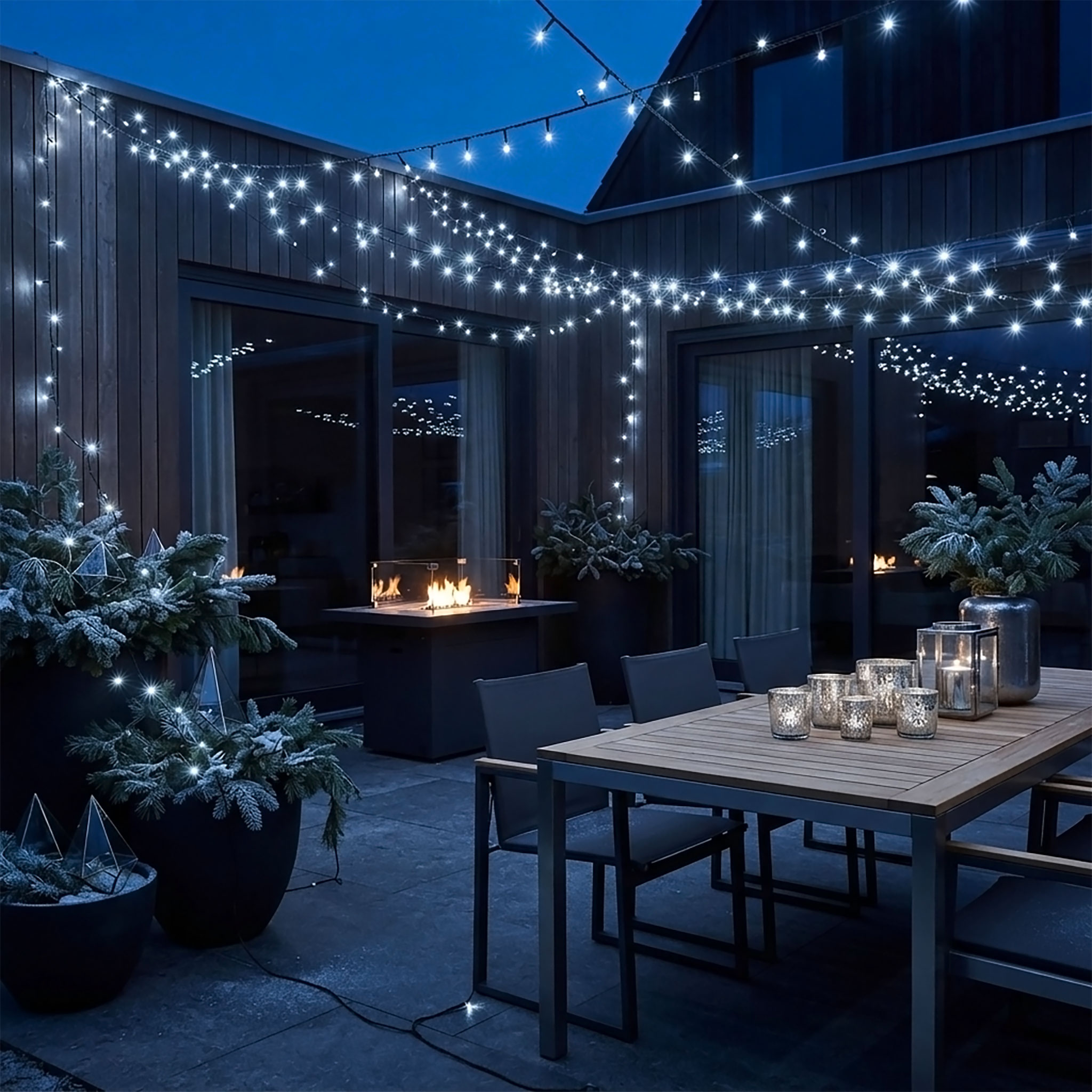 Weihnachts Lichterkette 40 - 720 LED - (kalt) weiß