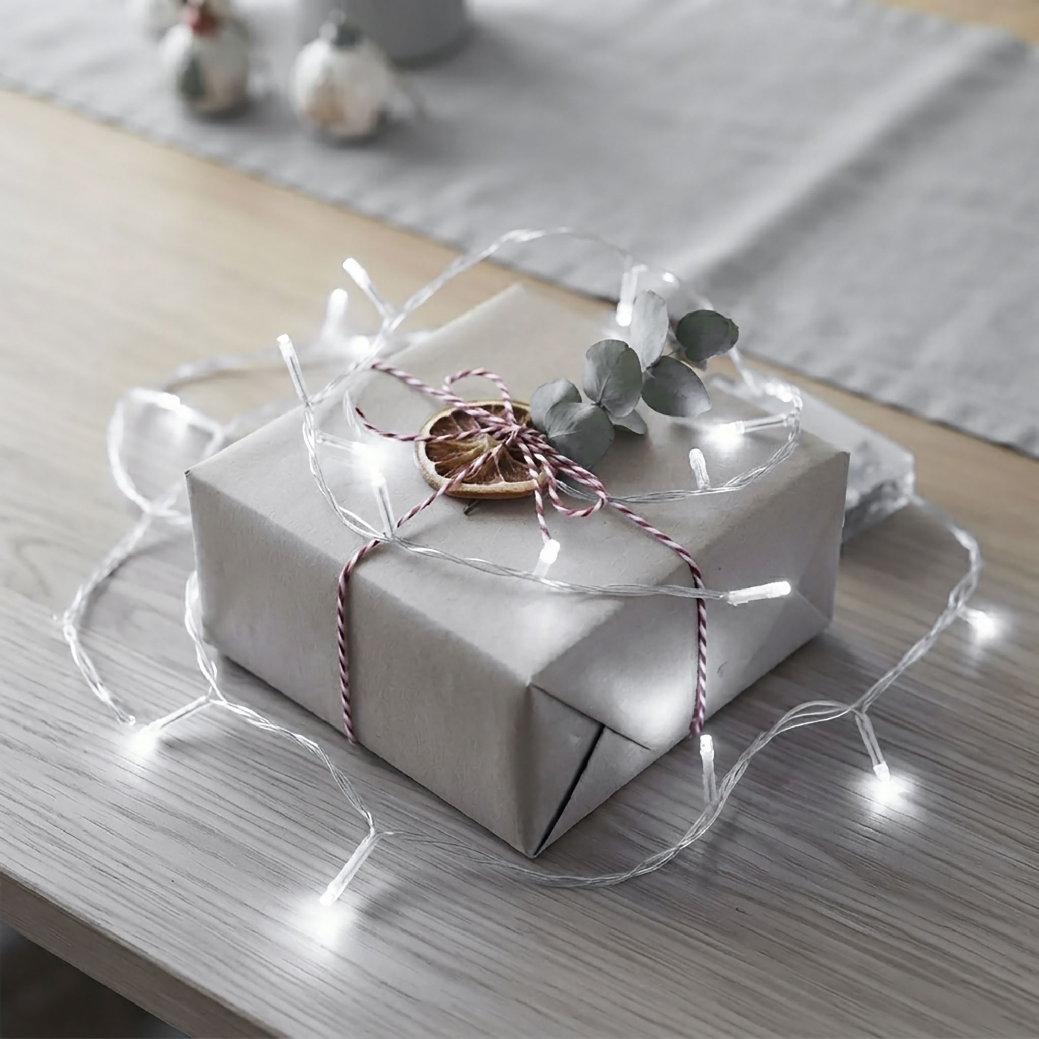 LED Deko Lichterkette für den Innenbereich - warm oder kalt weiß / 10-80 LED - Weihnachts Tischlichterkette