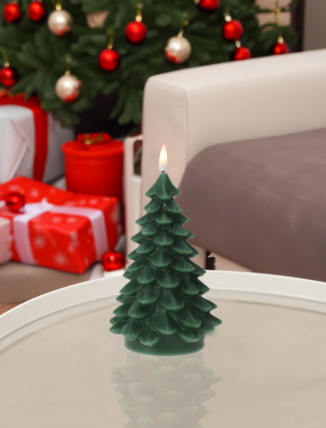 LED Motiv Wachskerze - Tannenbaum oder Tannenzapfen - Weihnachts Kerze Batterie betrieben mit Timer - Dekokerze mit Flackereffekt