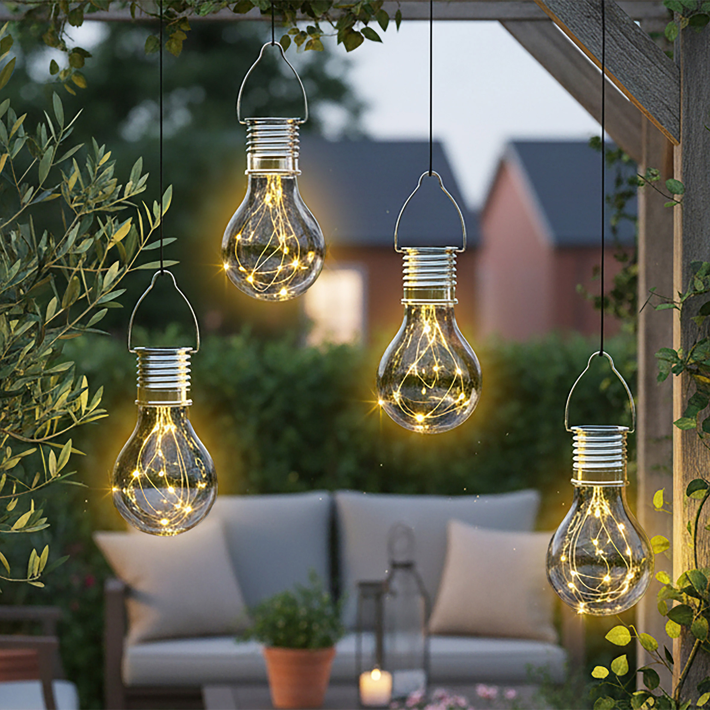 Solar Glühbirne aus Kunststoff 4er Set 15 cm - transparent - LED Dekolampe wetterfest zum aufhängen im Außenbereich geeignet