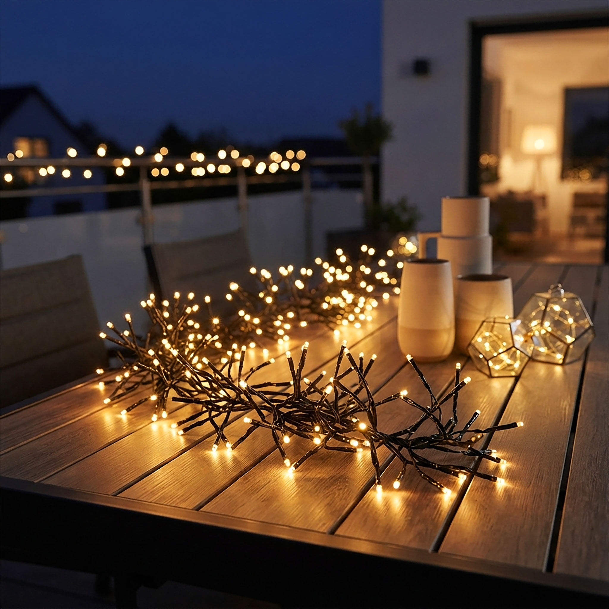 LED Lichterkette warm weiß mit 8 Leuchtfunktionen - 192 LED - Weihnachts Beleuchtung mit Timer Batterie betrieben