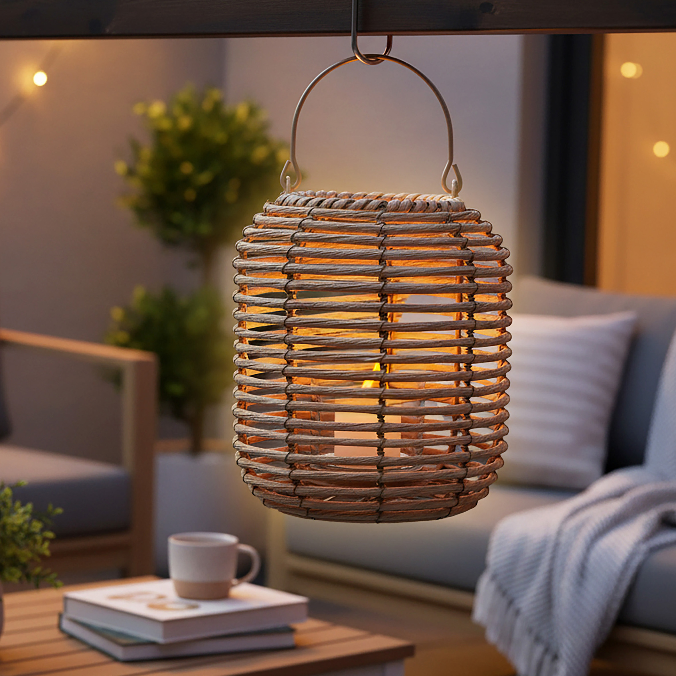 Rattan Windlicht rund natur mit Kerzenglas -  23 x 19 cm - Bast Laterne mit Bügel zum Hängen