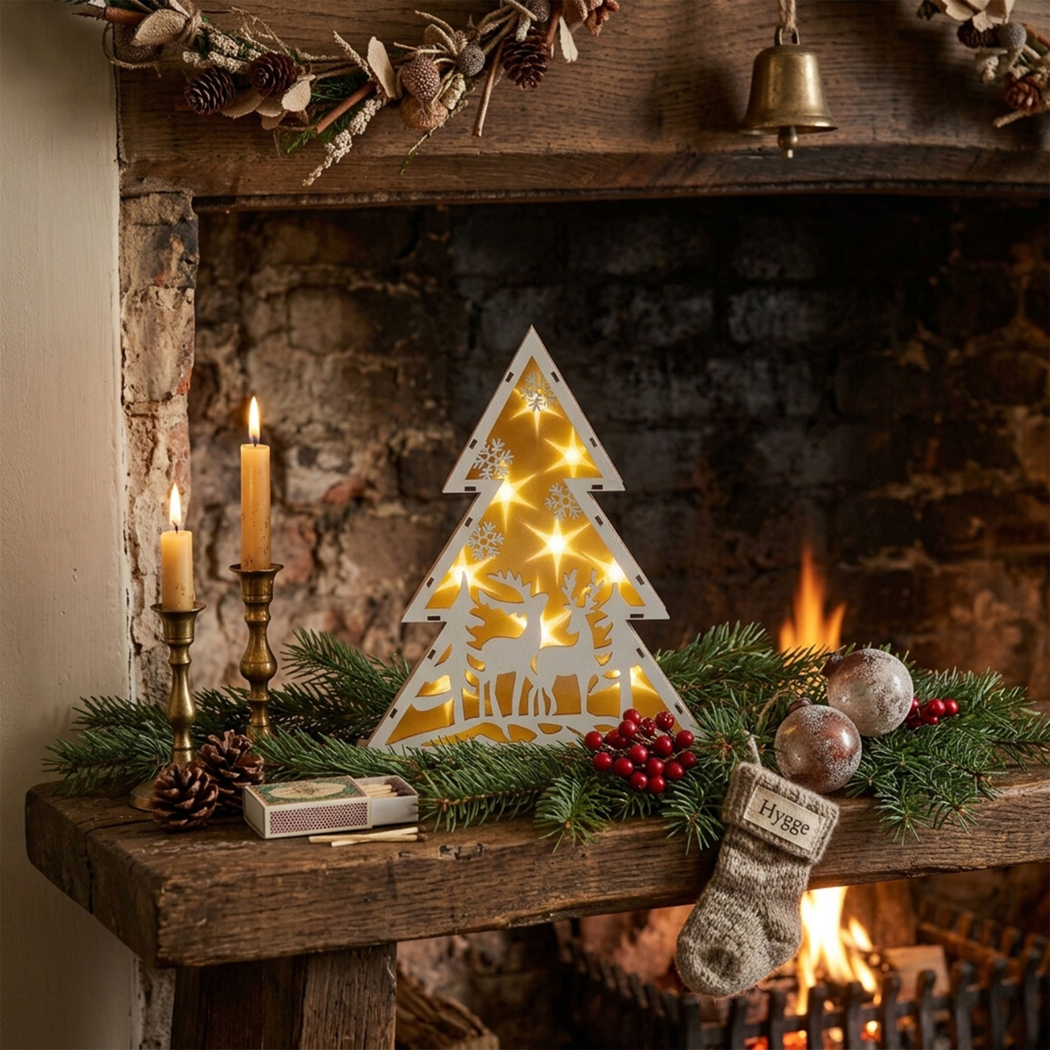 LED Tisch Aufsteller aus Holz 30 cm - 4 Motive wählbar - Weihnachts Deko Stern oder Tanne mit Weihnachts Motiven warm weiß beleuchtet