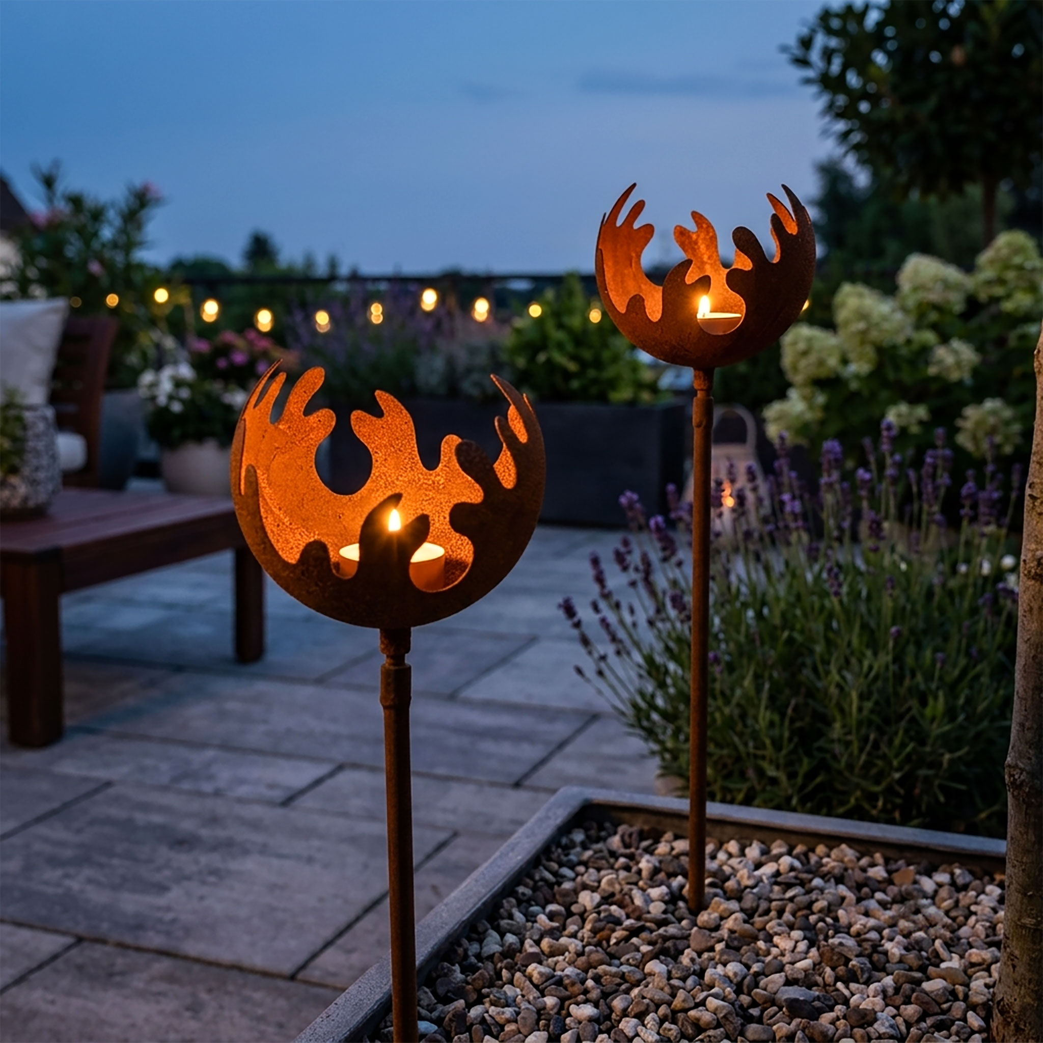 Metall Gartenstecker Naturrost Feuerball - 2 Größen / einzeln oder im 2er Set - Rost Windlicht mit Erdspieß