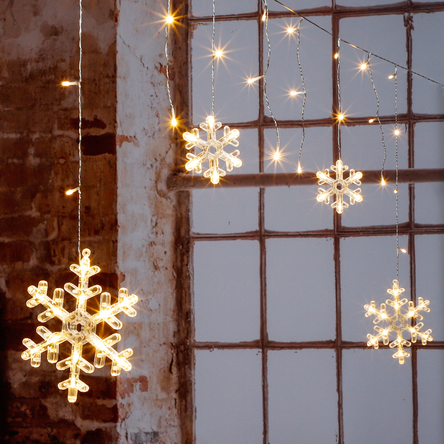 LED Schneeflocken Vorhang - 60 warm weiße LED - Fenster Deko Timer Außen